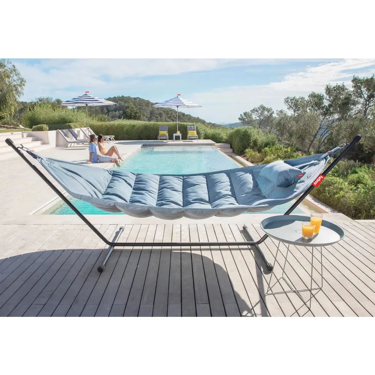 Fatboy Superb Hammock with Pillow and Black Frame (Mist)